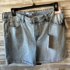 Celebrity Pink Women's Denim Blue Jean Shorts